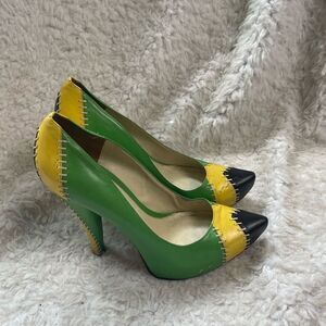 L.A.M.B by Gwinnett Stephanie leather Yellow Green and black slip on heels SZ9
